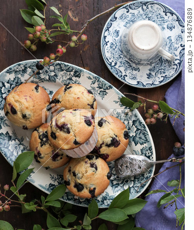 ブルーベリーのマフィン 134876889