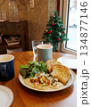 korea cafe baked spinach salad with cheese and bacon 134877146