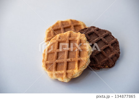 ワッフルクッキーの俯瞰画像 134877865