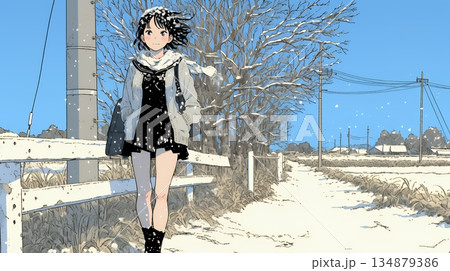 雪解けでぬかるんだ道を歩く若い女性