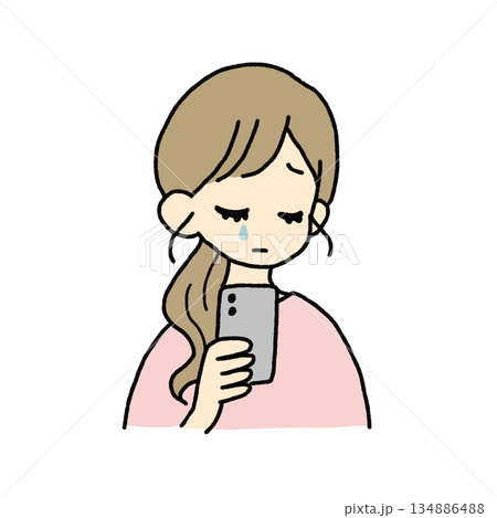 スマホを見て悲しむ女性イラスト スマホを見て悲しむ女性イラスト 134886488