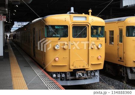 山陽本線　115系 134888360