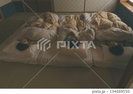 family trip　撮影協力：伊東小涌園 134889550