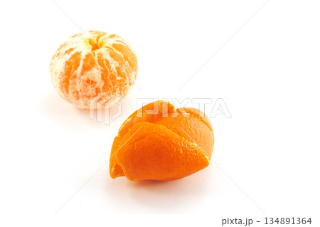 みかんの皮 134891364