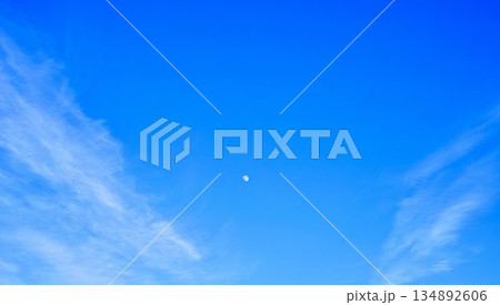 青空と雲イメージ 134892606