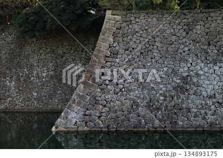 皇居外苑の石垣 134893175