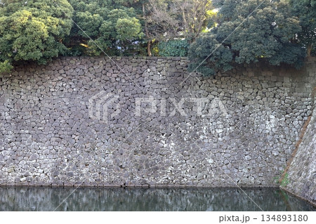 皇居外苑の石垣 134893180