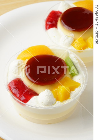 プリンアラモード 134896631