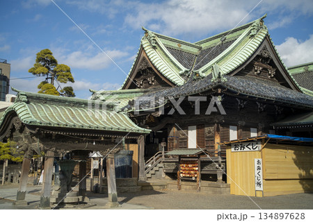柴又帝釈天の本堂　東京都葛飾区 134897628