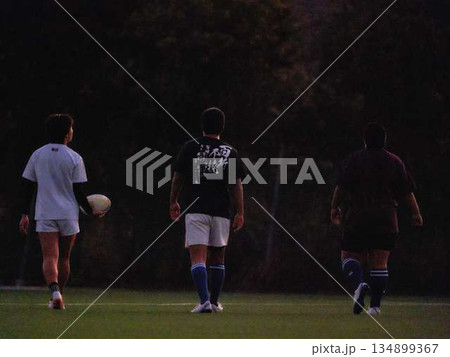 サッカー　ラグビー　クラブ　ストレッチ 134899367