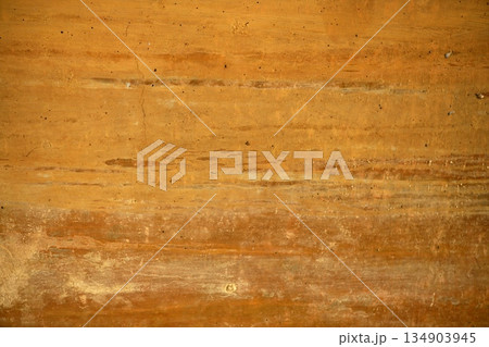 Grunge orange wall texture background 134903945