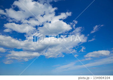 Blue summer sky with white clouds 134904104