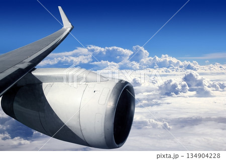 airplane wing aircraft turbine flying airplane wing aircraft turbine flying 134904228