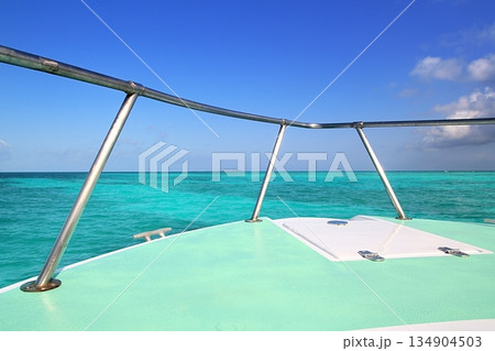Caribbean gren boat bow turquoise sea blue sky Caribbean gren boat bow turquoise sea blue sky 134904503