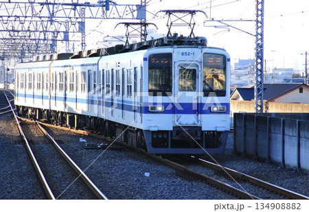 伊勢崎線の両毛地域で活躍する… ベテラン通勤車『800/850系』 伊勢崎線の両毛地域で活躍する… ベテラン通勤車『800/850系』 134908882