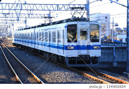 伊勢崎線の両毛地域で活躍する… ベテラン通勤車『800/850系』 伊勢崎線の両毛地域で活躍する… ベテラン通勤車『800/850系』 134908884
