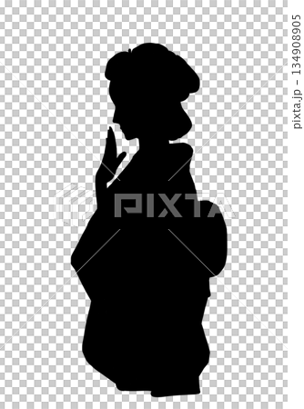 口元に手を当てる日本髪の着物女性(シルエット・黒) 口元に手を当てる日本髪の着物女性(シルエット・黒) 134908905