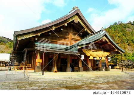 縁の糸を求め八雲立つ大社へ…『出雲大社』 縁の糸を求め八雲立つ大社へ…『出雲大社』 134910678