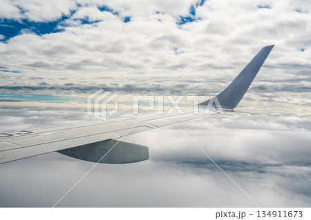航空機内からの眺め　【自然風景イメージ】 134911673