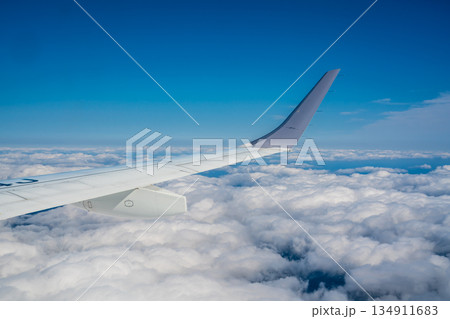 航空機内からの眺め 【自然風景イメージ】 航空機内からの眺め 【自然風景イメージ】 134911683