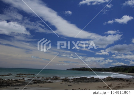 高知県 晴天の土佐湾の風景 高知県 晴天の土佐湾の風景 134911904
