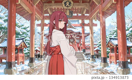 神社で働く巫女の振り返った姿のイラスト 134913873