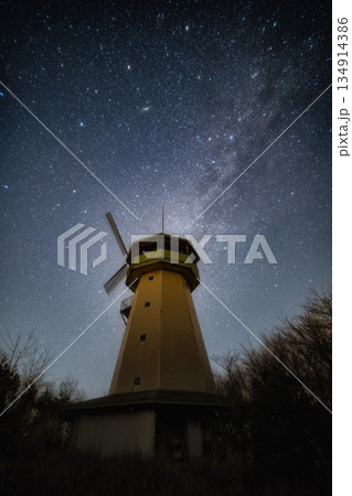 満点の冬の星座 134914386