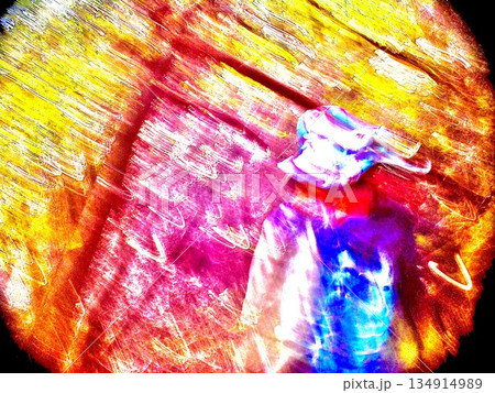 カラフルな抽象背景に浮かぶ人物シルエットのアートイメージ 134914989