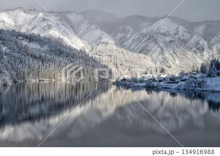 厳冬期の只見川 厳冬期の只見川 134916988