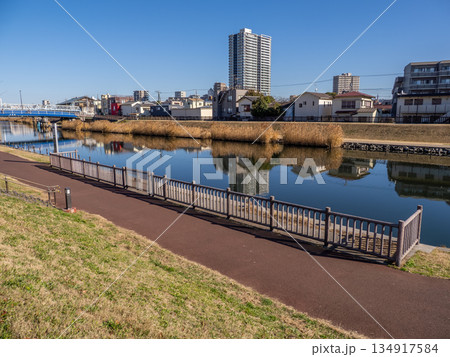 旧中川に設置された「平井橋船着場」(東京都墨田区) 旧中川に設置された「平井橋船着場」(東京都墨田区) 134917584