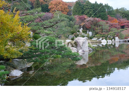 三景園の池の景色 三景園の池の景色 134918517