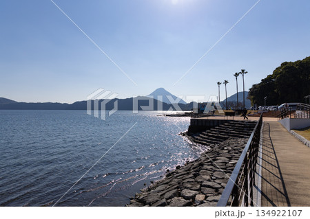 【鹿児島】快晴の池田湖 134922107