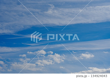 青い空と白い雲 134924043
