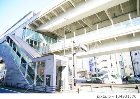 舎人ライナー西日暮里駅の外観 舎人ライナー西日暮里駅の外観 134931570