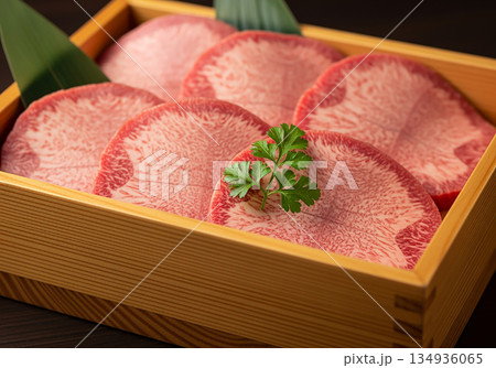 高級牛タン 134936065