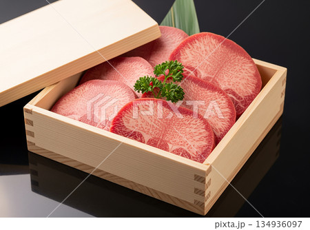 高級牛タン 134936097