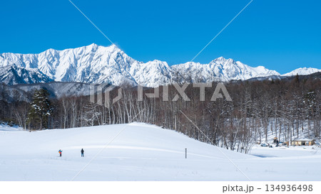 中山高原・スノートレッキング (北アルプスの眺め) 中山高原・スノートレッキング (北アルプスの眺め) 134936498