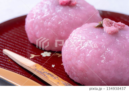 【春素材】桜餅・関西風桜餅・道明寺【食べ物素材】 134938437