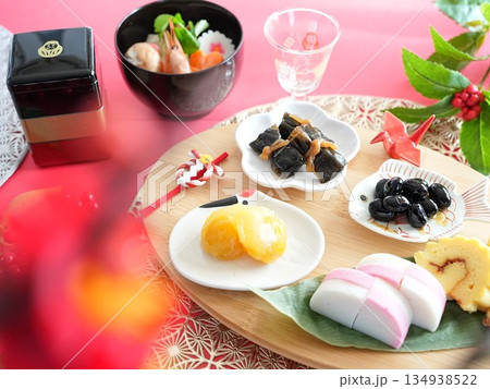 お正月 おせち料理とお雑煮素材 134938522