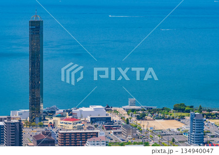 《東京都》瀬戸内海をのぞむ街並み・青ノ山の眺望 《東京都》瀬戸内海をのぞむ街並み・青ノ山の眺望 134940047