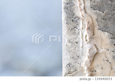 クローズアップ玄関タイルのエフロレッセンス(白華現象) クローズアップ玄関タイルのエフロレッセンス(白華現象) 134940053