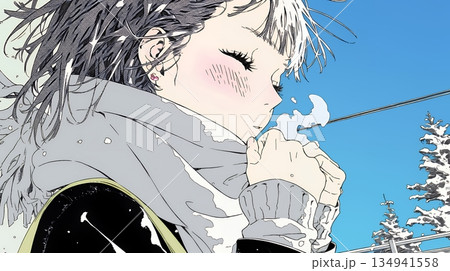 かじかんだ手に息を吹きかけて温めている若い女性 134941558