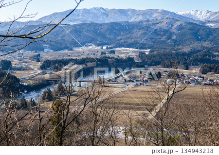 最上川難所展望台から見る三ヶ瀬橋 山形県村山市 最上川難所展望台から見る三ヶ瀬橋 山形県村山市 134943218