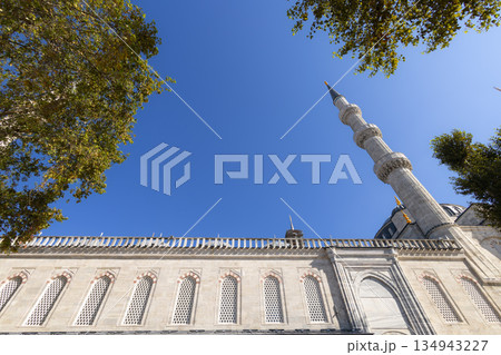 トルコイスタンブールのブルーモスクの塔 134943227