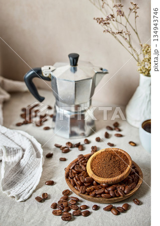 Mocha coffee pot 134943746