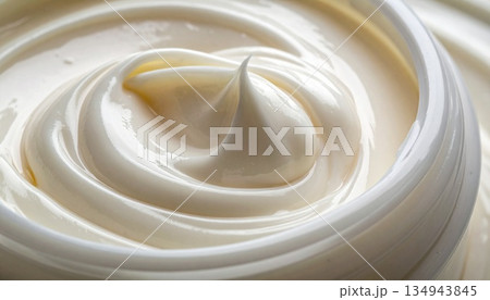 なめらかに艶めく生クリーム3のイラスト素材 [134943845] - PIXTA