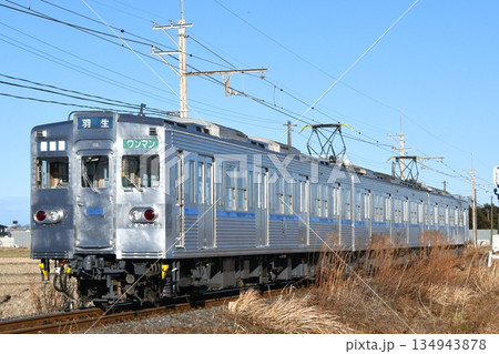 羽生へ向けて秩父本線をゆく秩父鉄道5000系（前面帯なし編成） 134943878