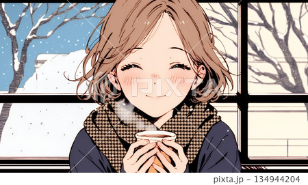 寒い冬、温かい飲み物を手にして、ふっと幸せそうに微笑む若い女性