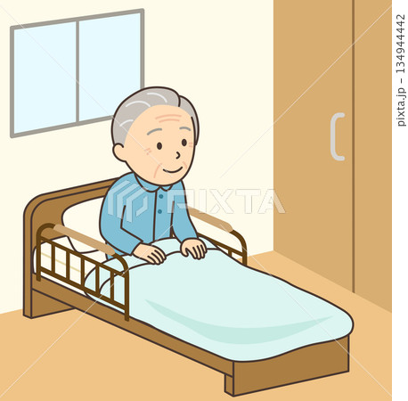 介護ベッド上で起きあがっているおじいさん 134944442
