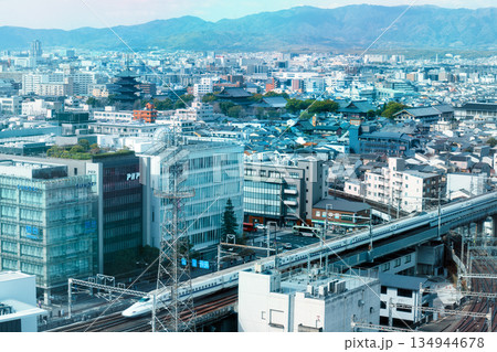 京都駅から見た東寺 134944678